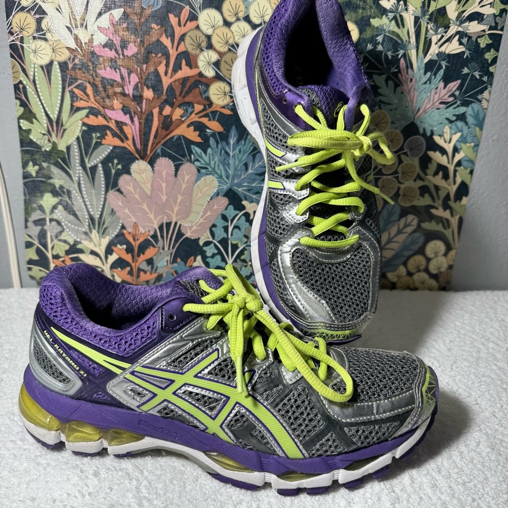 Women's ASICS 'Gel Kayano 21' Sz 7.5 US Runners Purple excellent condition